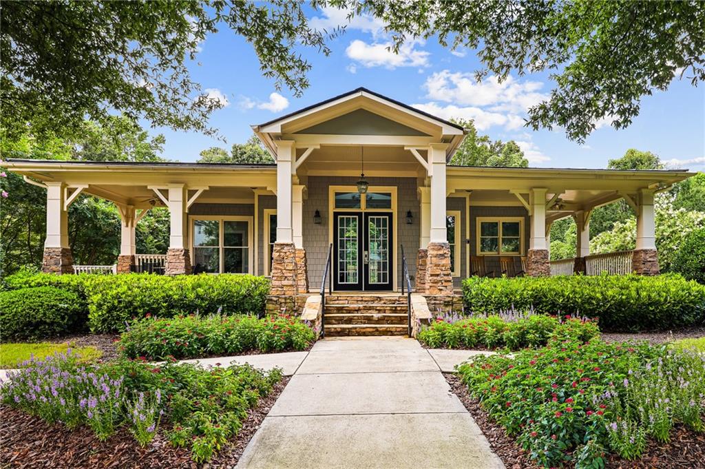 1565 OAKDALE BLUFFS Drive SE