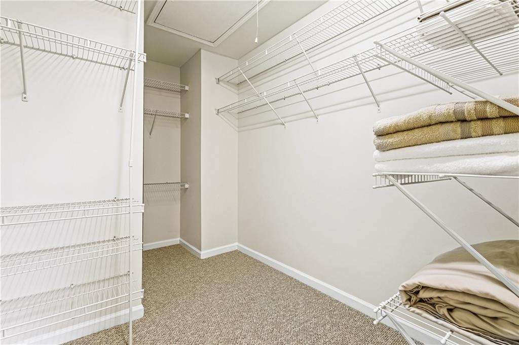 1565 OAKDALE BLUFFS Drive SE