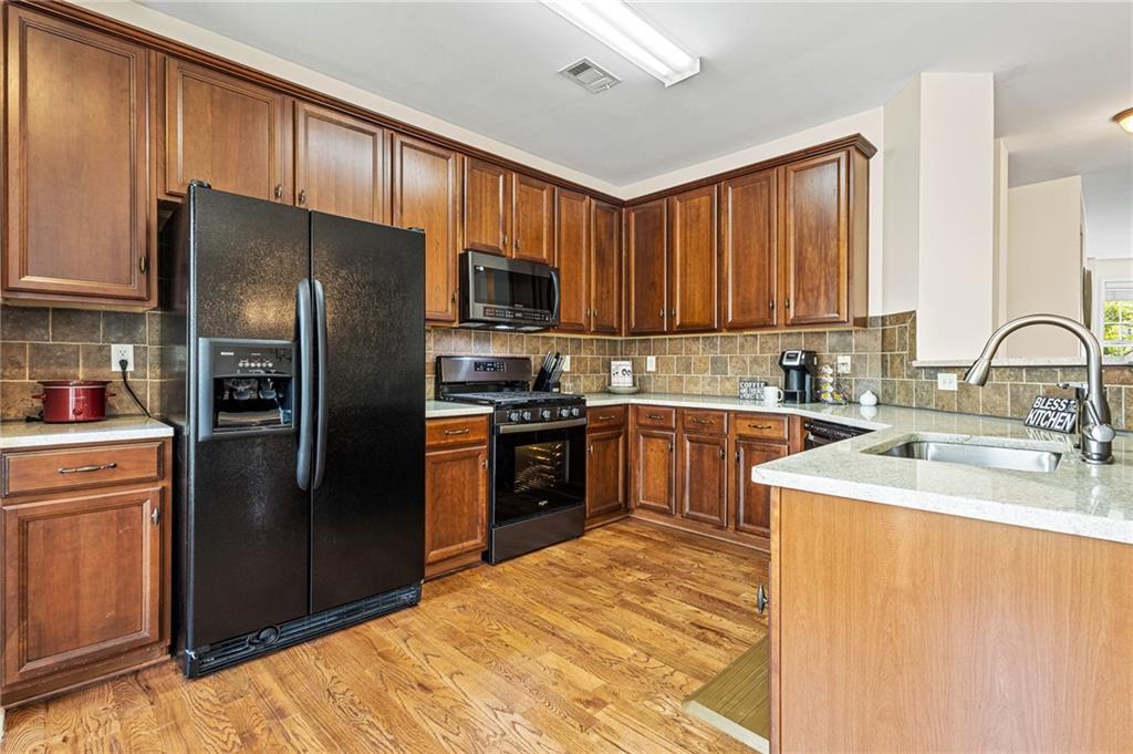 1565 OAKDALE BLUFFS Drive SE