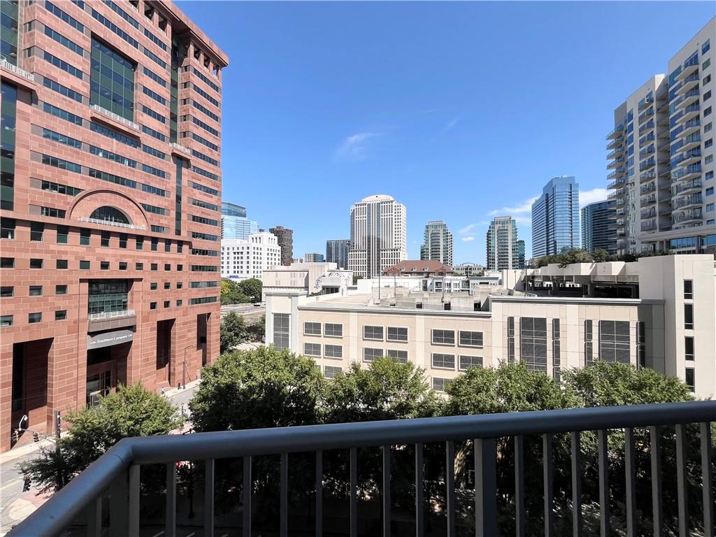 950 W Peachtree Street NW Unit 904