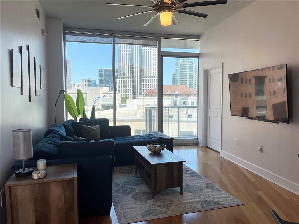 950 W Peachtree Street NW Unit 904