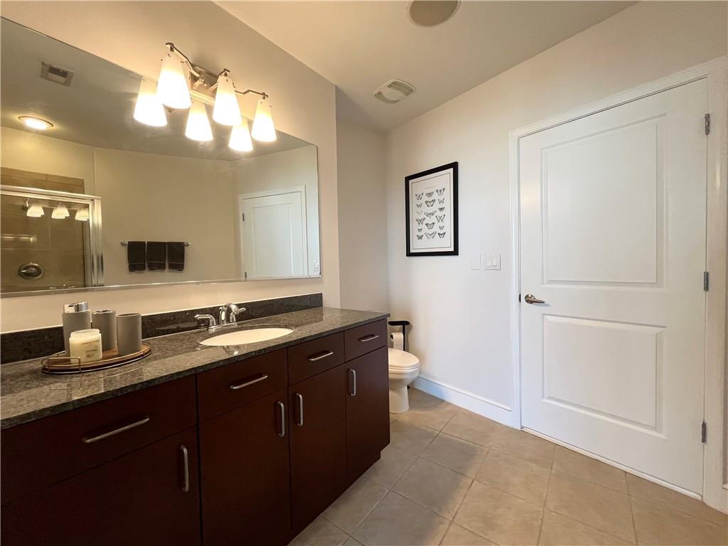 950 W Peachtree Street NW Unit 904