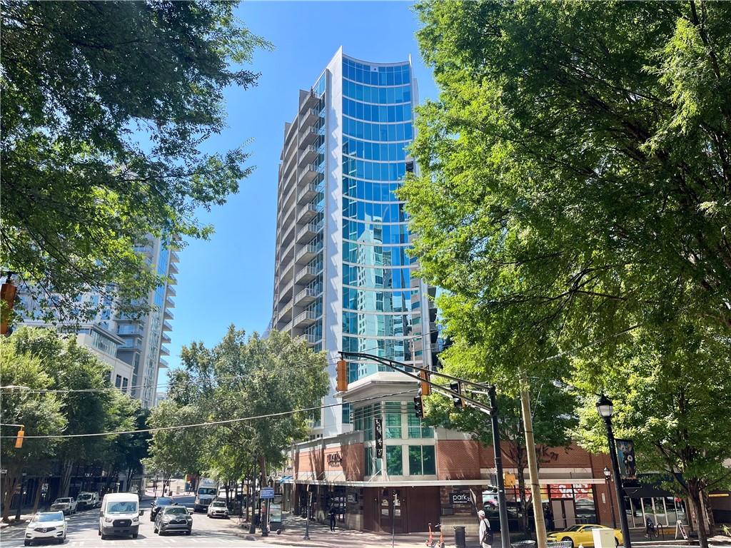 950 W Peachtree Street NW Unit 904