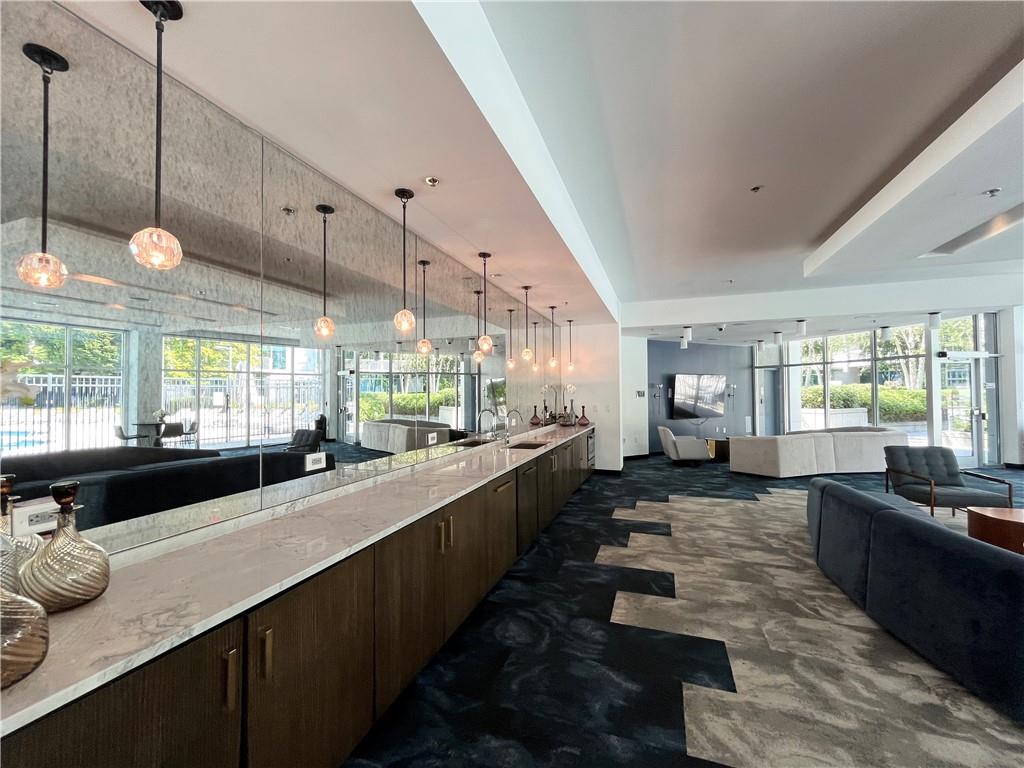 950 W Peachtree Street NW Unit 904