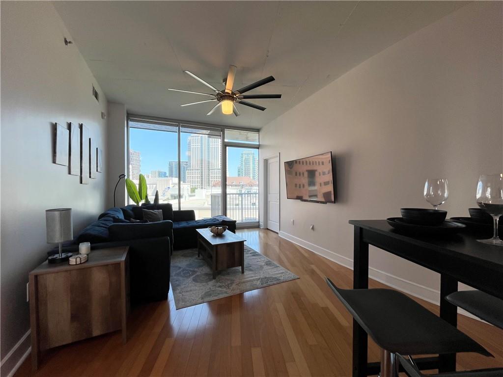 950 W Peachtree Street NW Unit 904