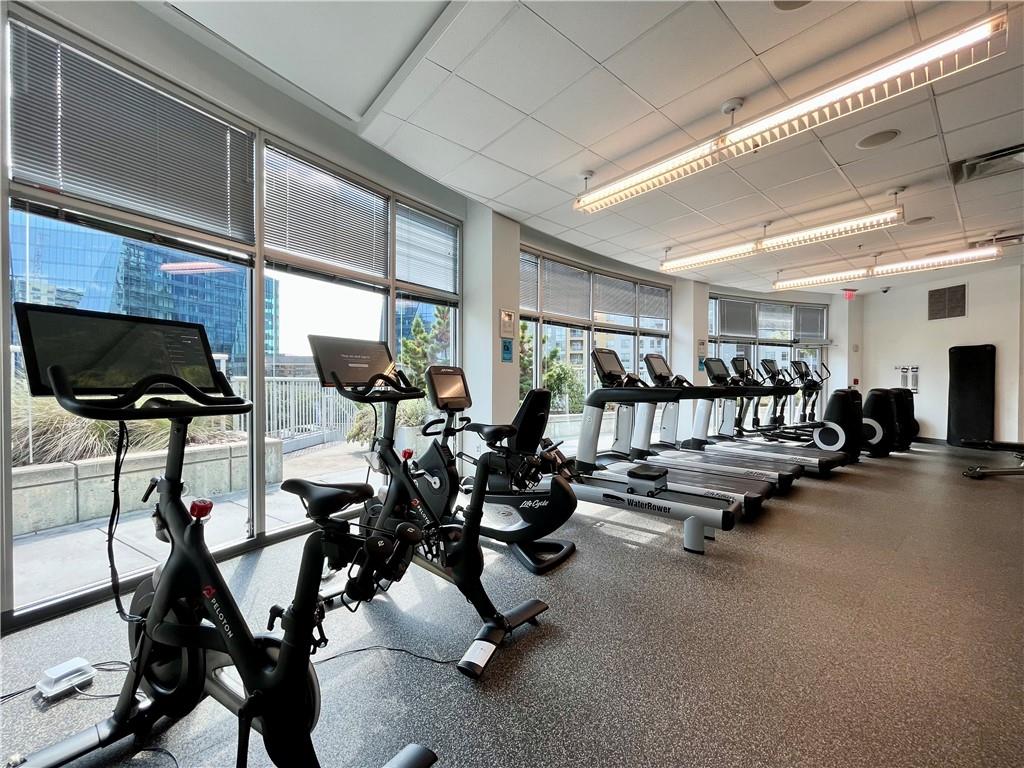 950 W Peachtree Street NW Unit 904