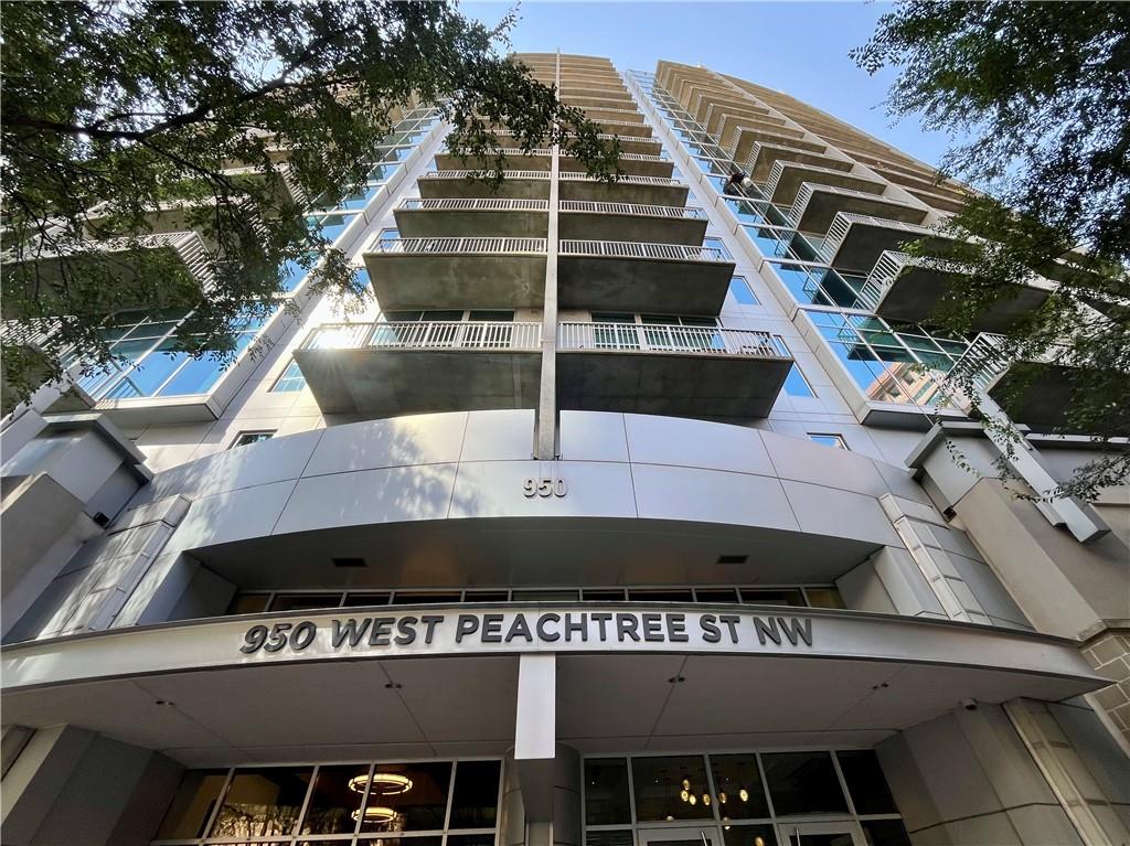 950 W Peachtree Street NW Unit 904