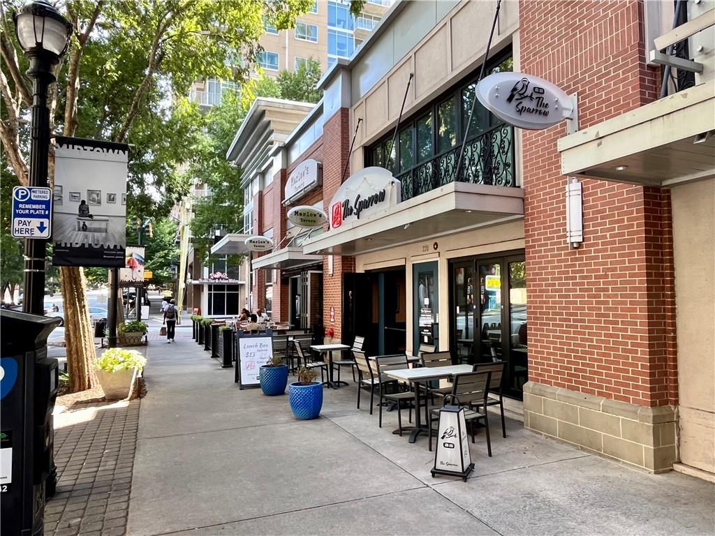 950 W Peachtree Street NW Unit 904