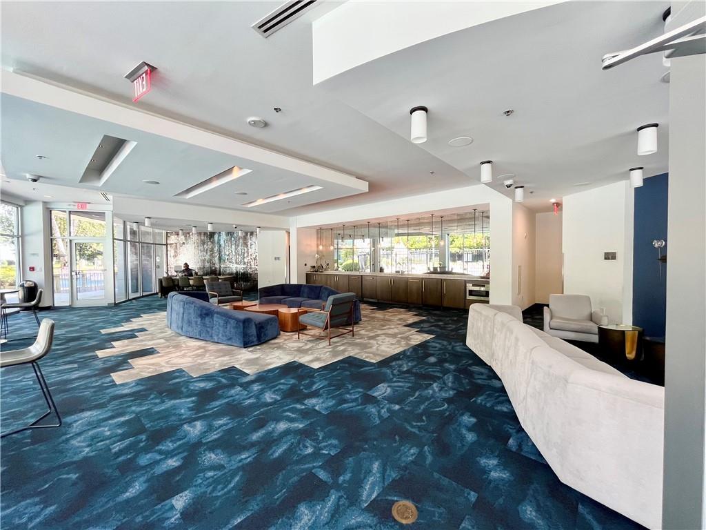 950 W Peachtree Street NW Unit 904