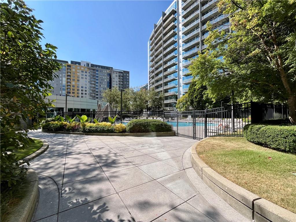 950 W Peachtree Street NW Unit 904