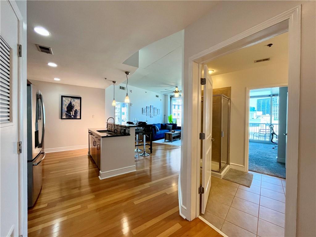 950 W Peachtree Street NW Unit 904