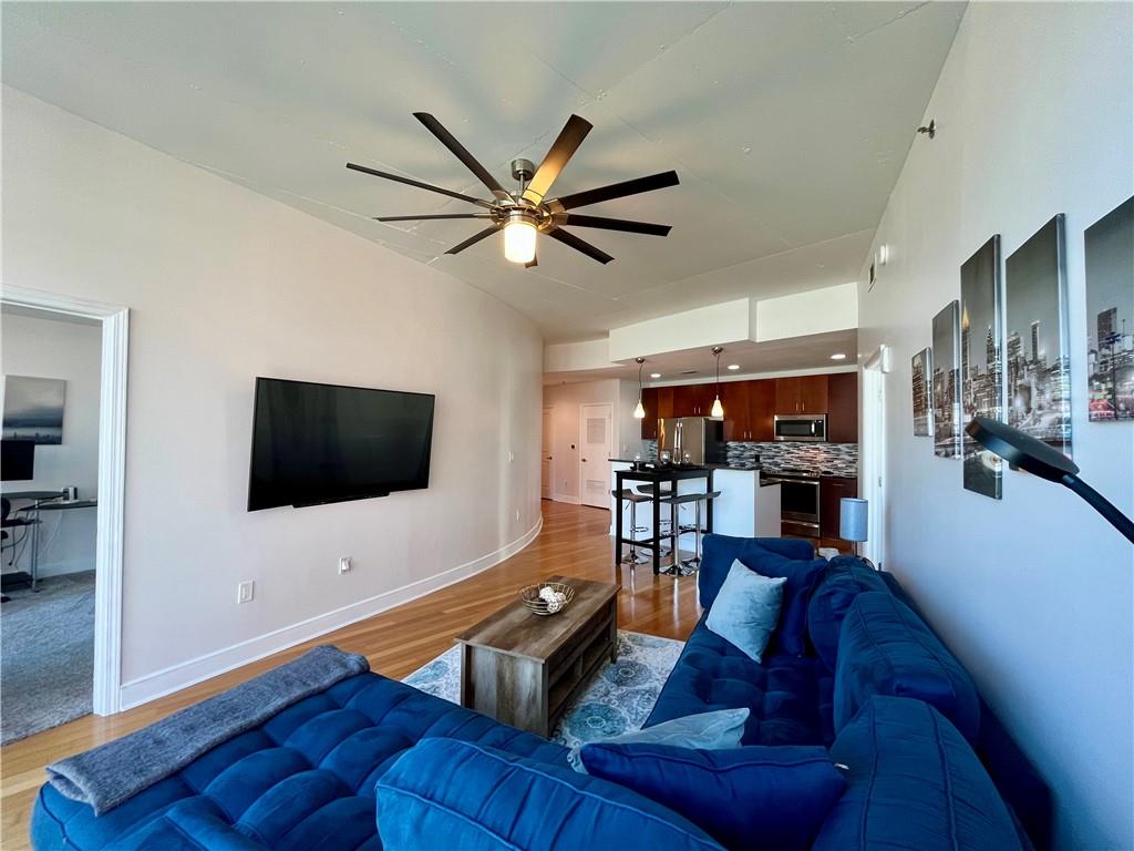 950 W Peachtree Street NW Unit 904