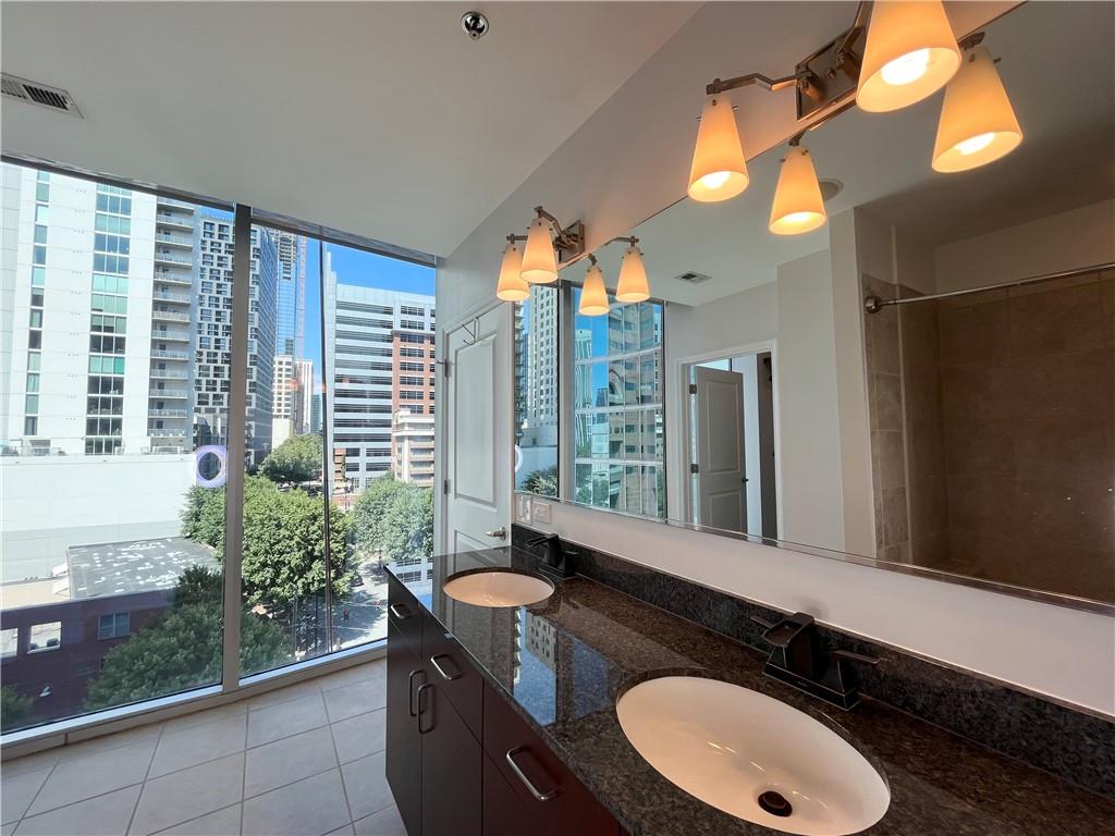 950 W Peachtree Street NW Unit 904