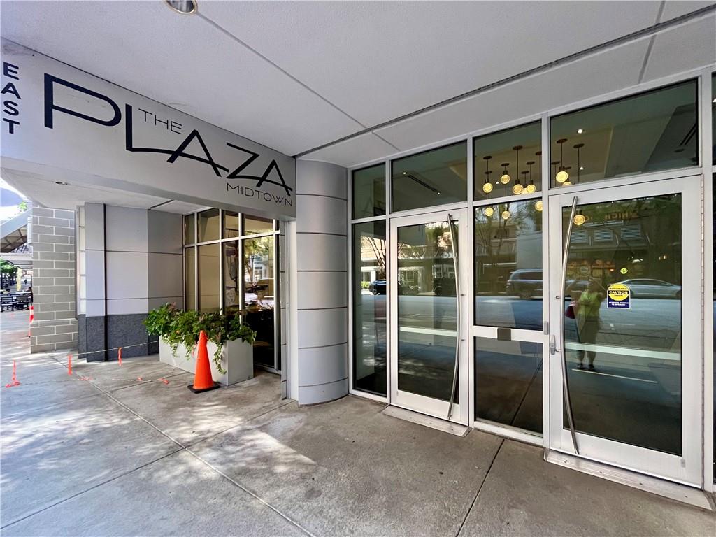 950 W Peachtree Street NW Unit 904