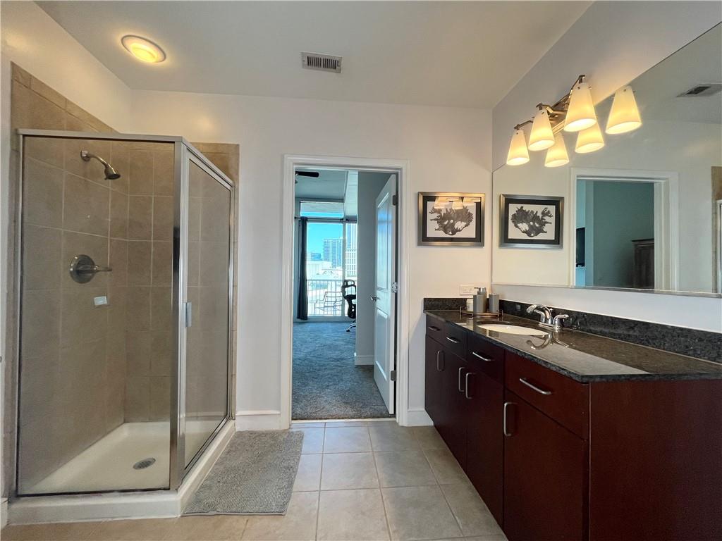 950 W Peachtree Street NW Unit 904