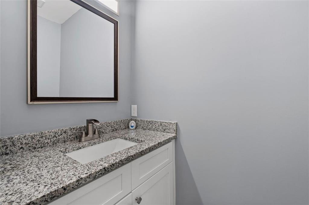 529 WESTMINSTER Lane