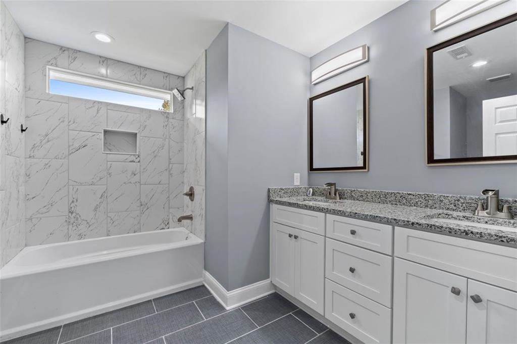 529 WESTMINSTER Lane