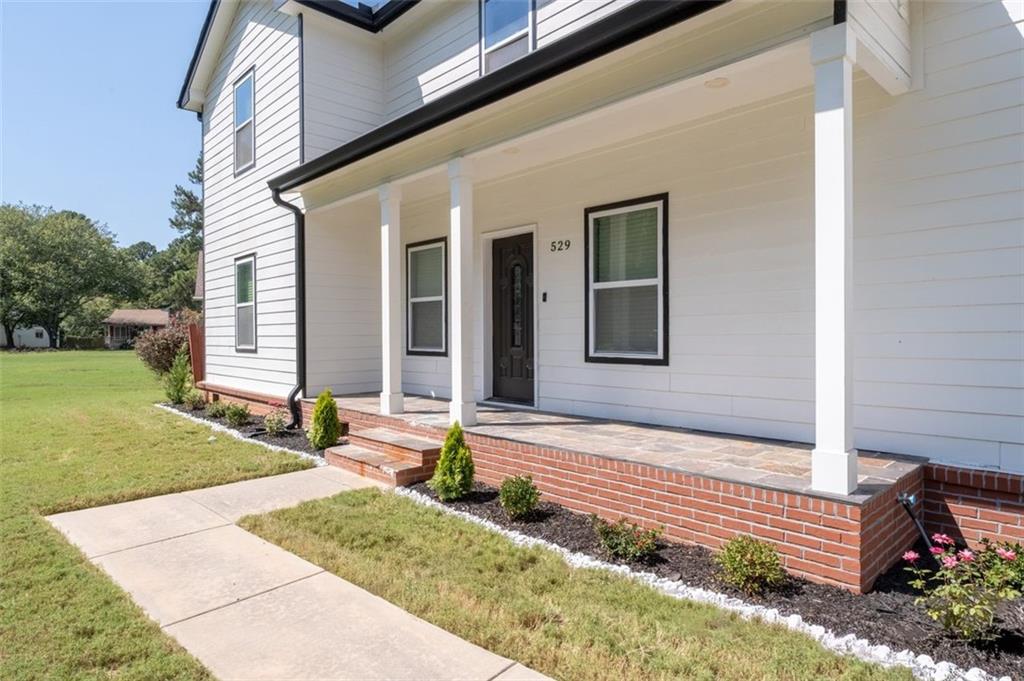 529 WESTMINSTER Lane