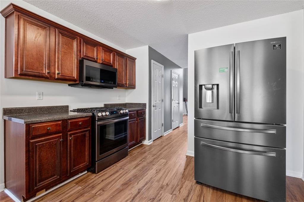 1027 WINDING WOODS Trail