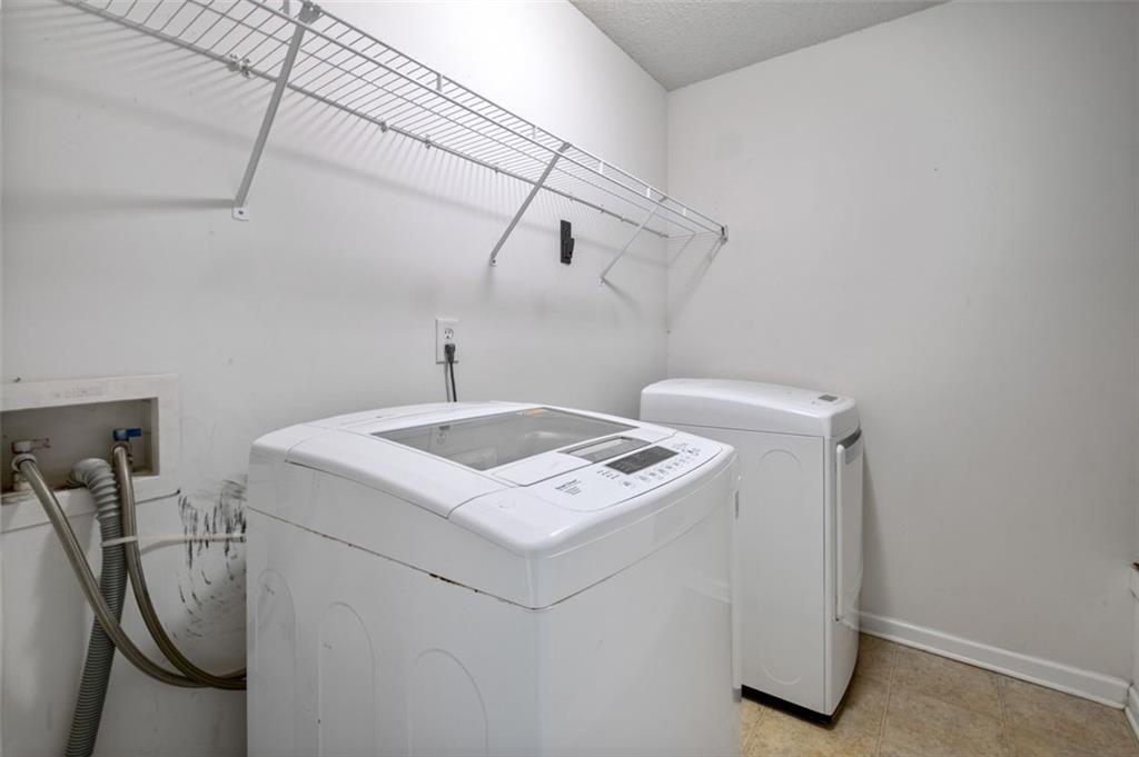 1027 WINDING WOODS Trail