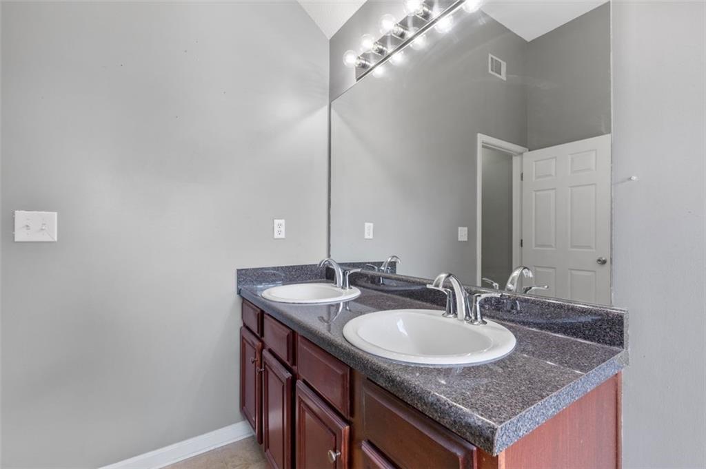 1027 WINDING WOODS Trail