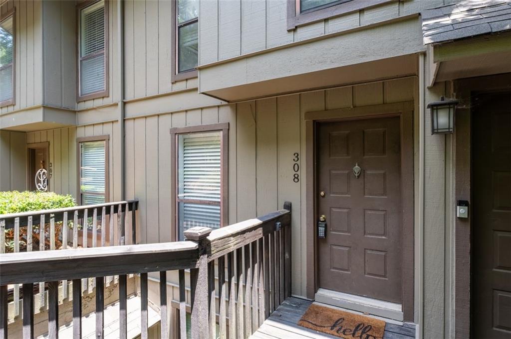 308 CUMBERLAND Court SE