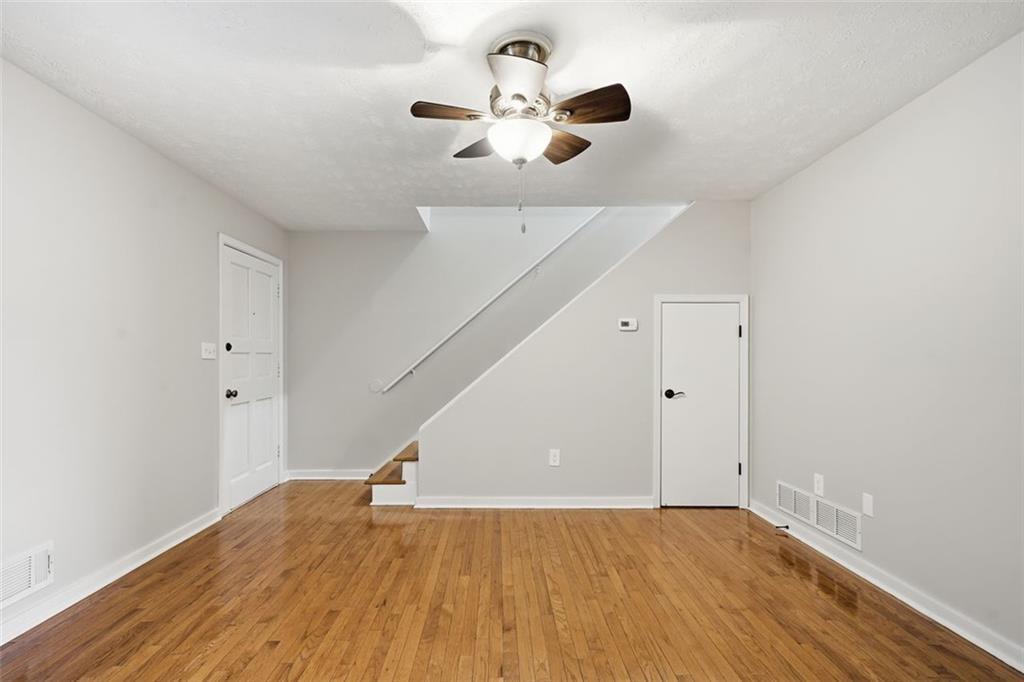 1071 OAKLAND Avenue SE Unit D