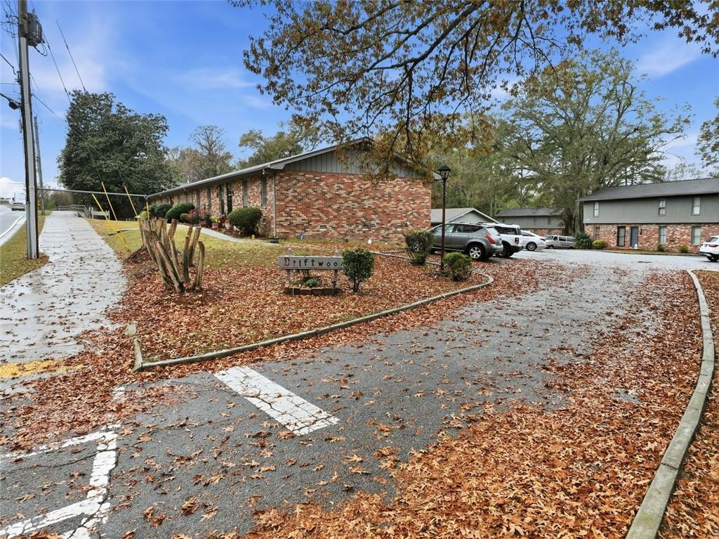1071 OAKLAND Avenue SE Unit D