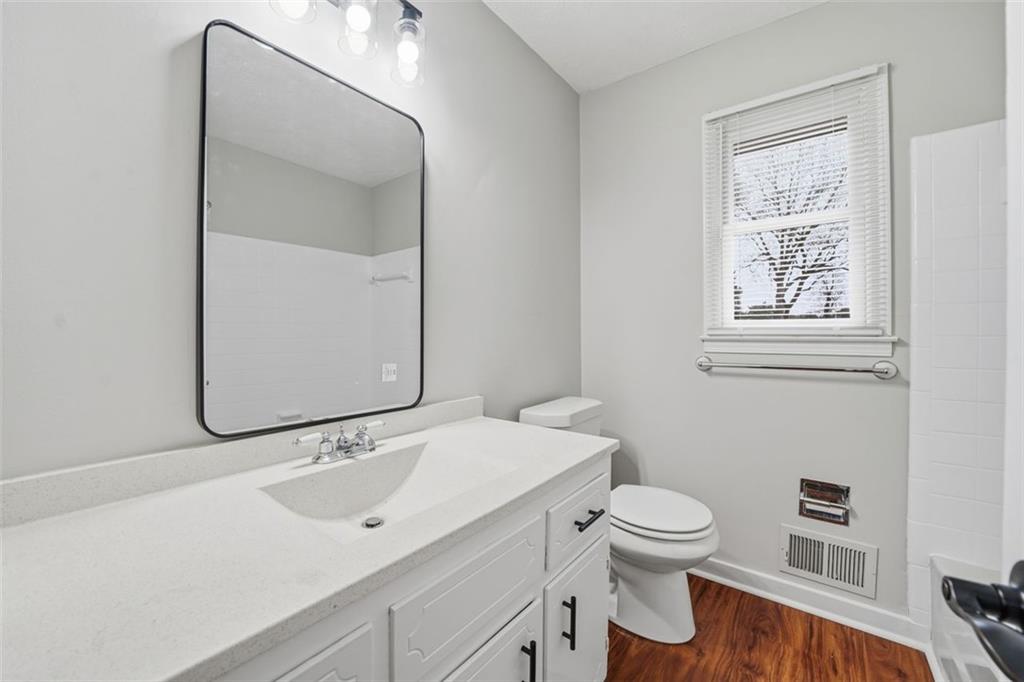 1071 OAKLAND Avenue SE Unit D