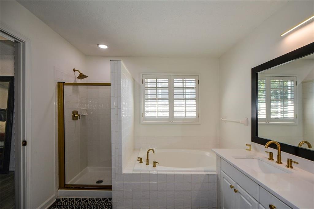 2155 CARLYSLE COVE Drive