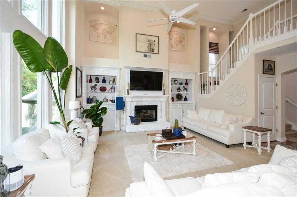 179 WATERSTONE Point