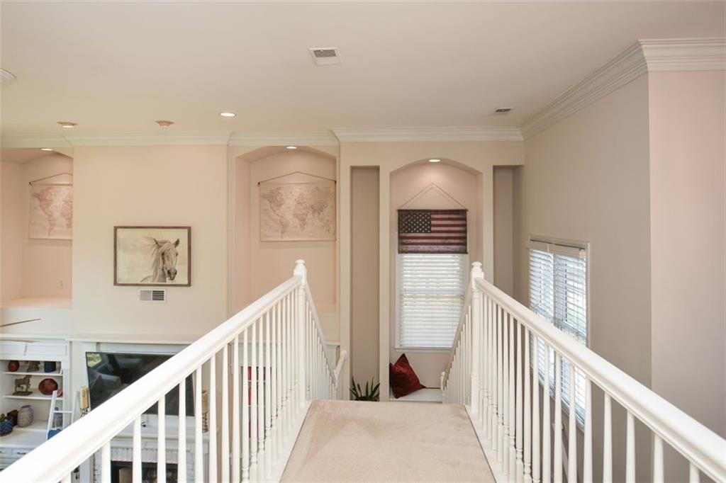 179 WATERSTONE Point