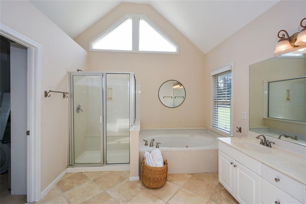 179 WATERSTONE Point