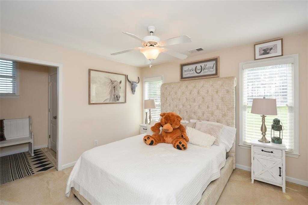 179 WATERSTONE Point