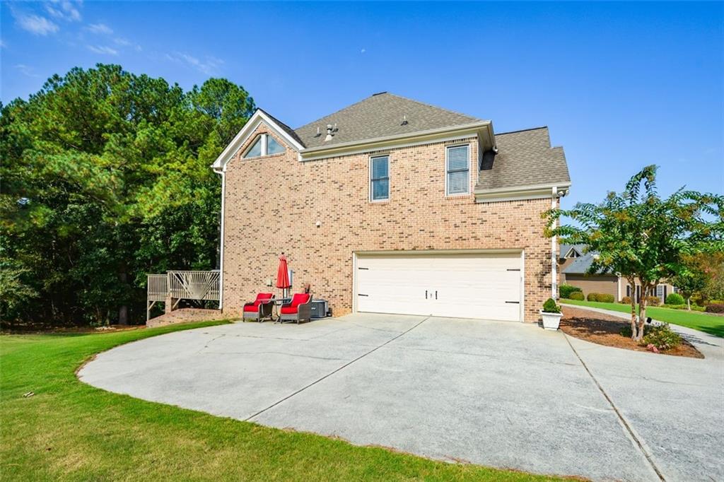 179 WATERSTONE Point