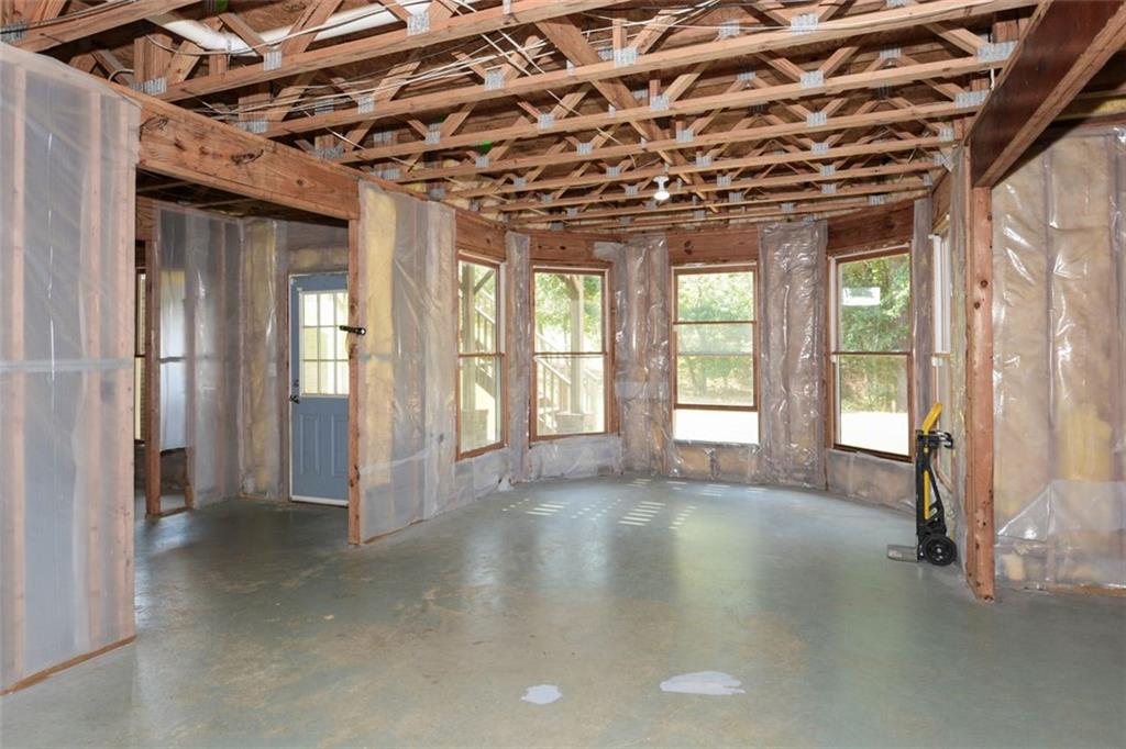 179 WATERSTONE Point