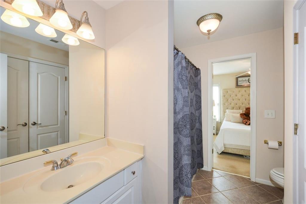 179 WATERSTONE Point