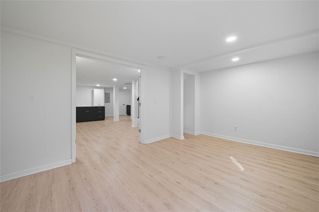 2885 Dale Creek Drive NW