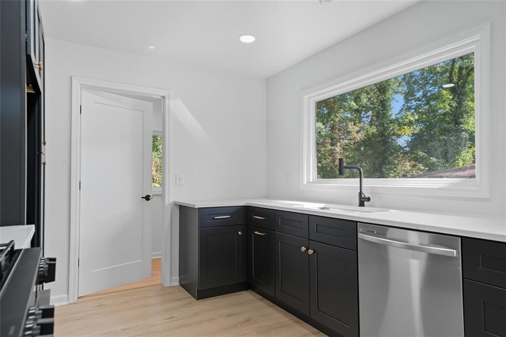 2885 Dale Creek Drive NW