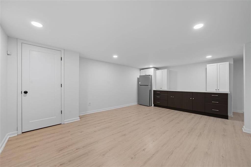 2885 Dale Creek Drive NW