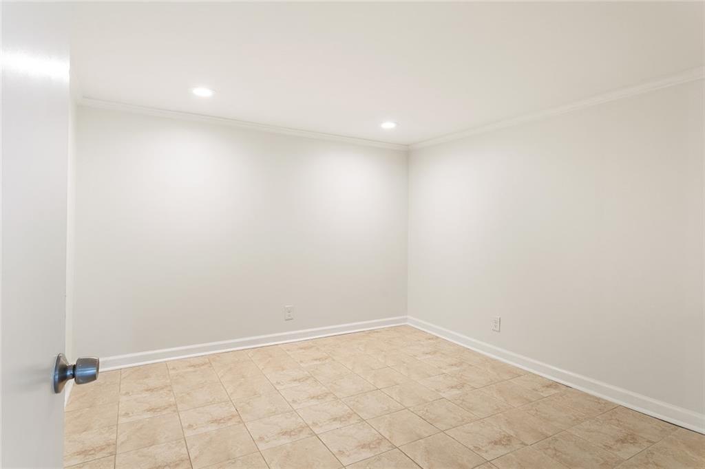 2323 BRACKETT Road SW