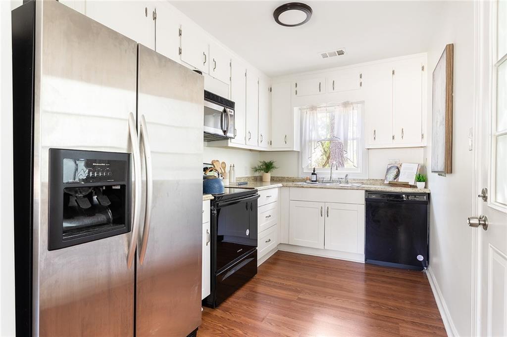 2323 BRACKETT Road SW