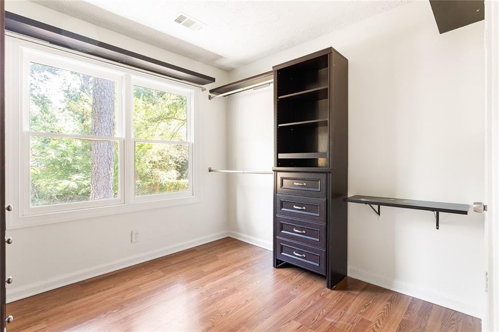 2323 BRACKETT Road SW