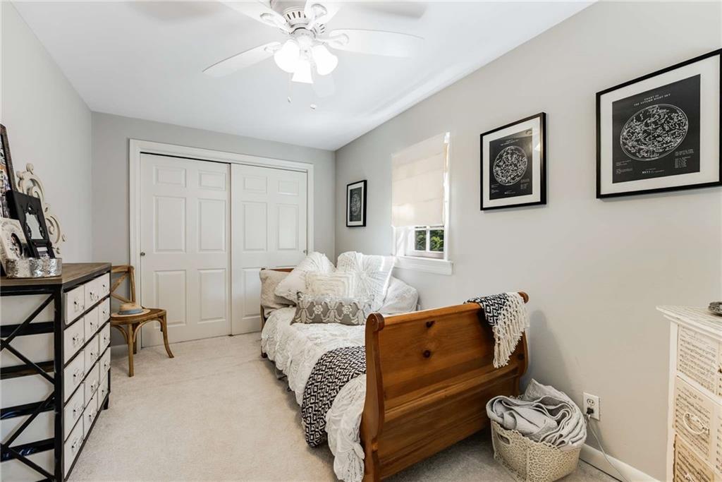 2323 SHENANDOAH Avenue NE