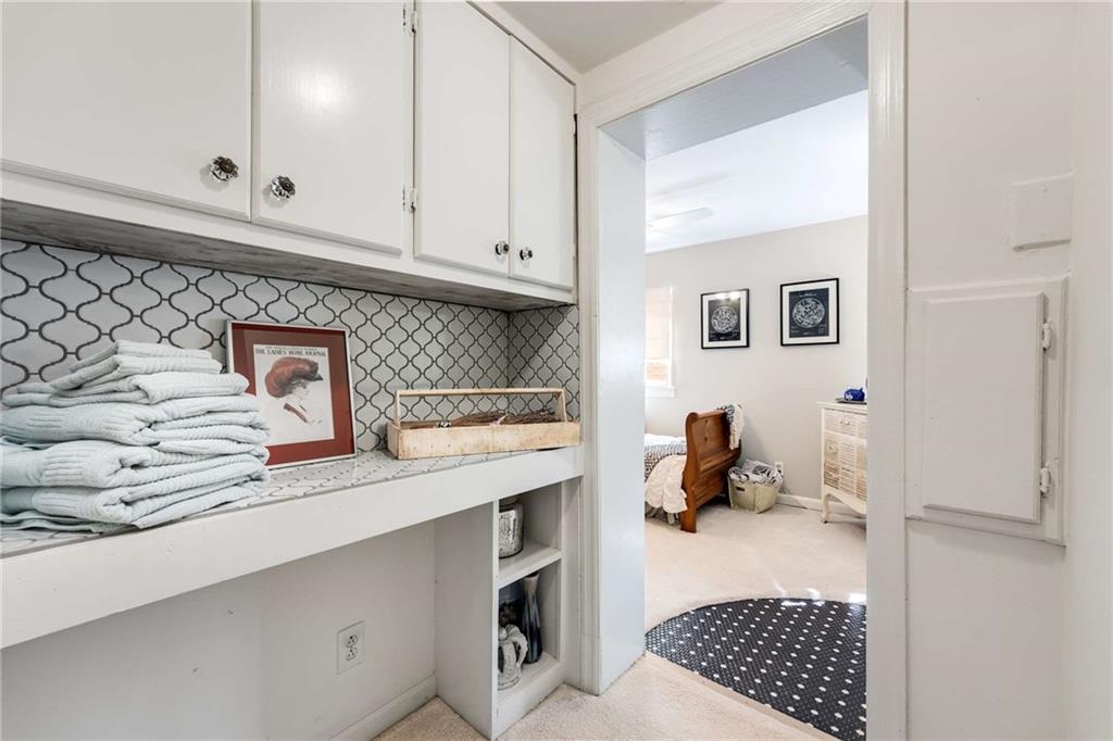 2323 SHENANDOAH Avenue NE