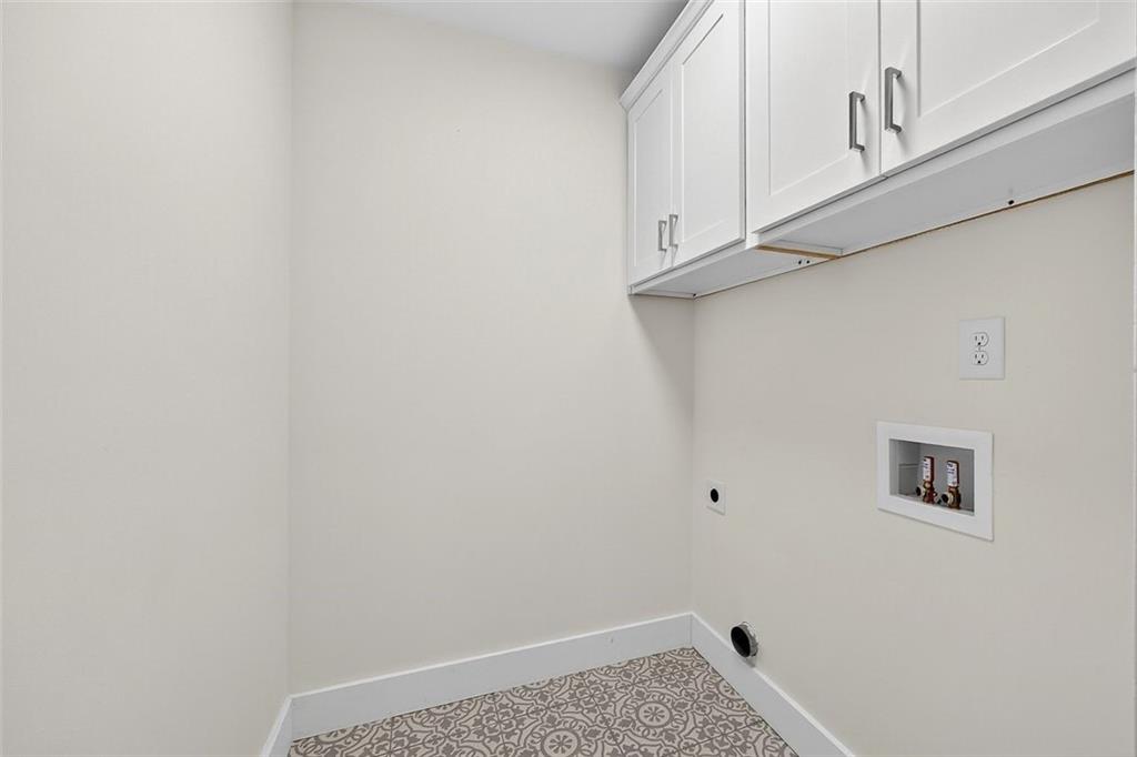 114 AUBURN VALLEY Way