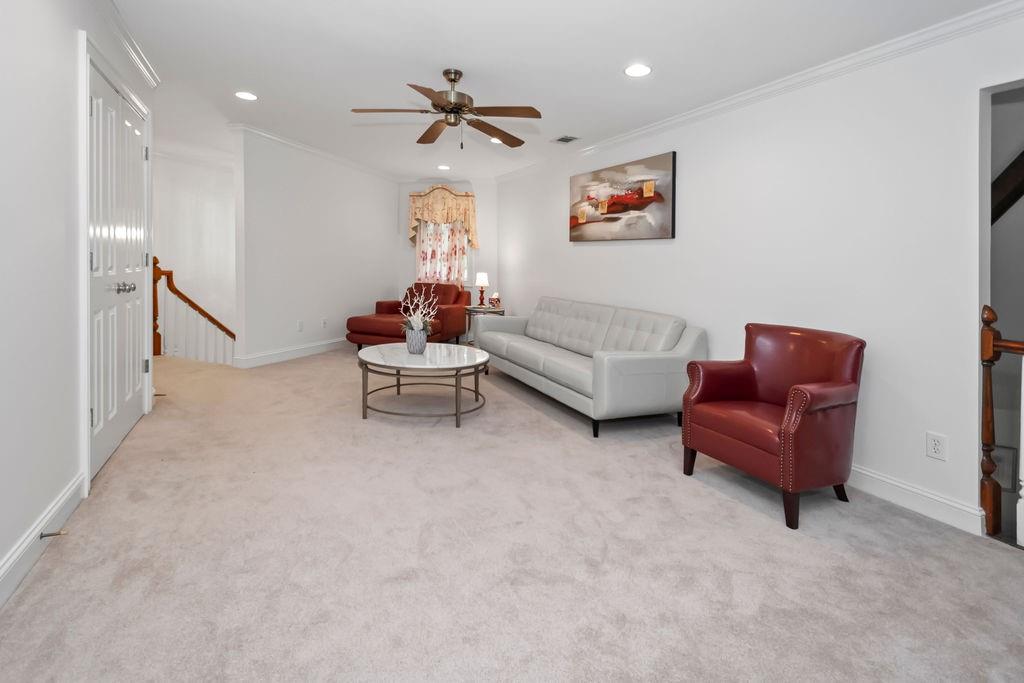 120 ISLAND COVE Drive