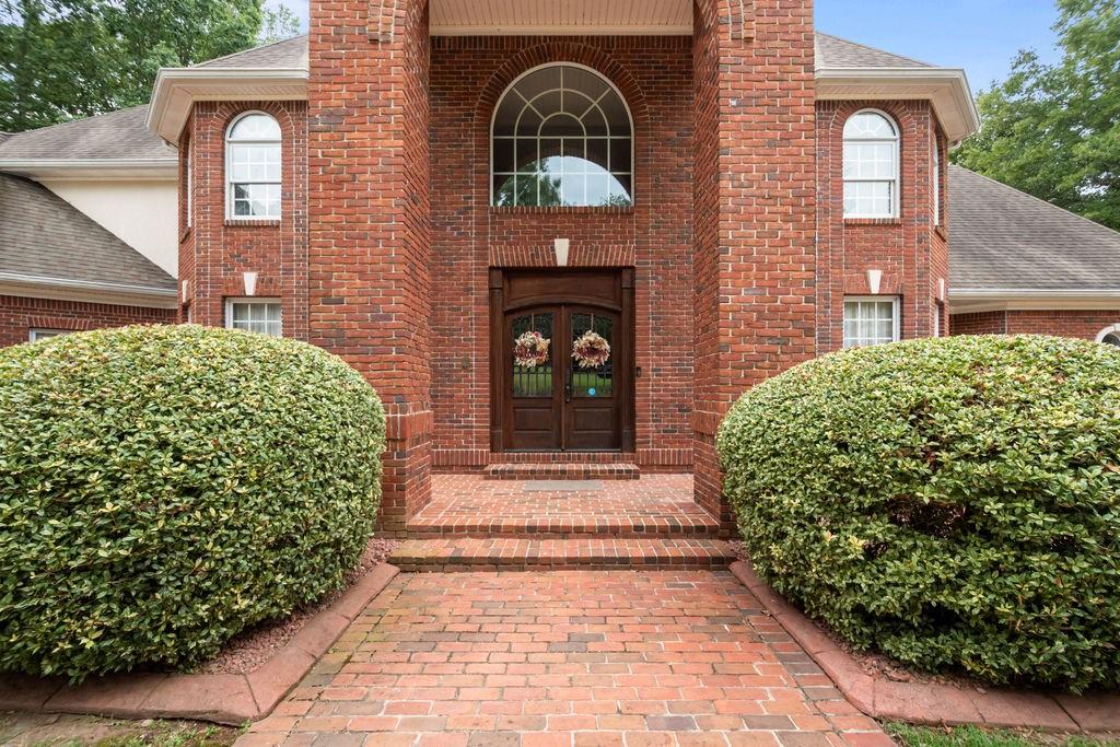 120 ISLAND COVE Drive