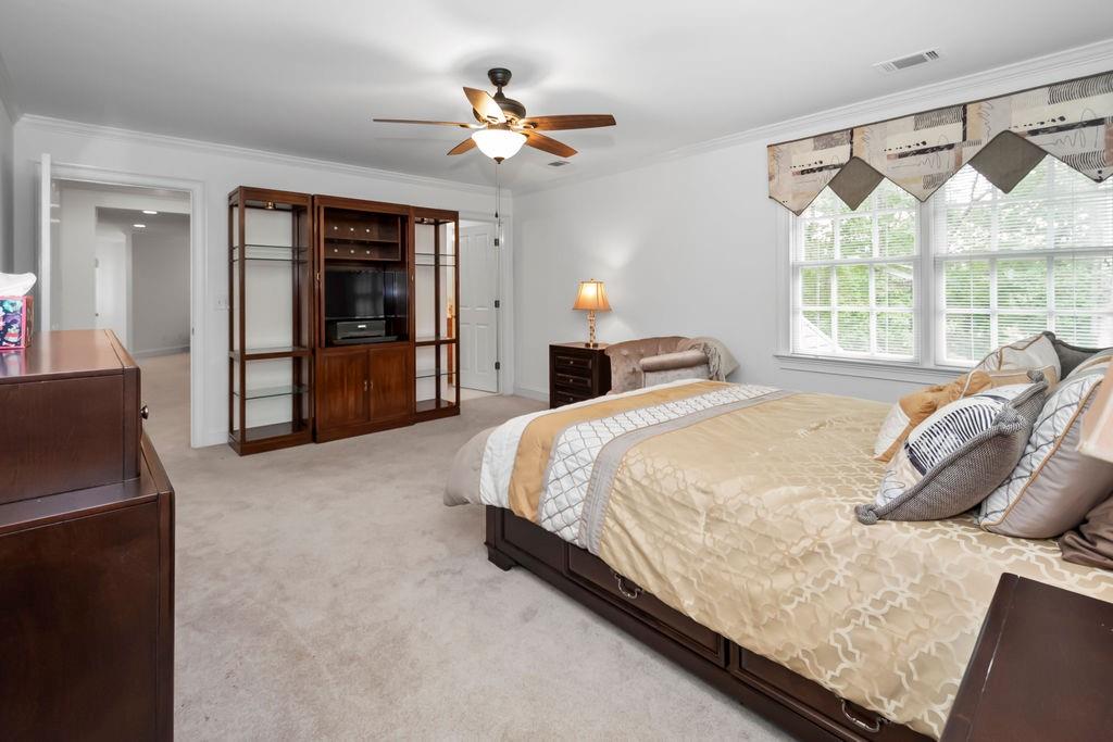 120 ISLAND COVE Drive