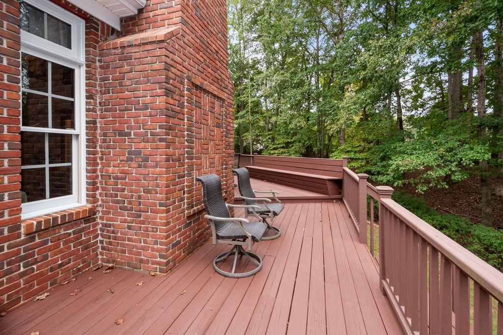 120 ISLAND COVE Drive